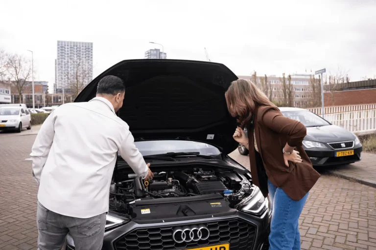 uitleg-onder-de-motorkap-rijles