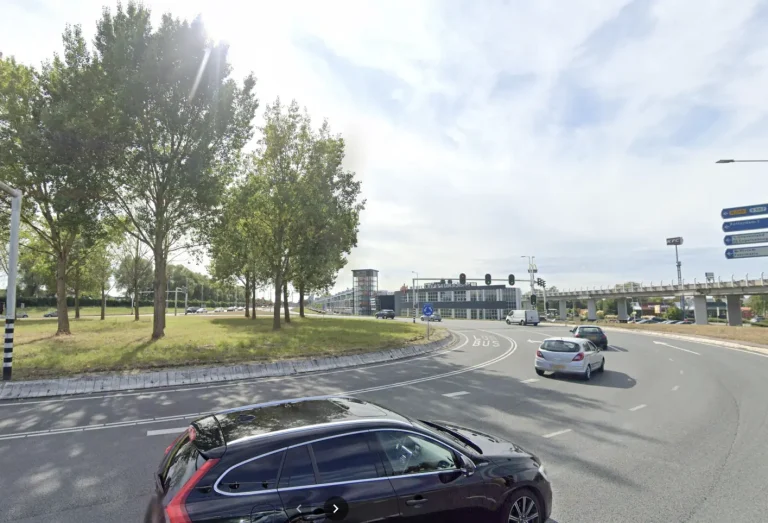 Drukke-rotondes-en-kruispunten-in-Rotterdam-5